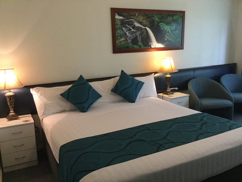 Poinciana Motel - Travel Agents 3