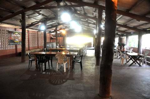 The Bark Hut Inn - Tourism Guide 8
