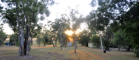 The Bark Hut Inn - Tourism Guide 11
