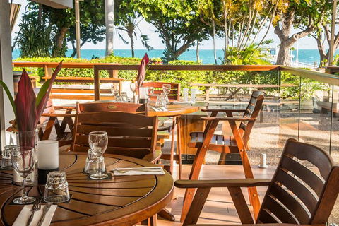 Picnic Bay Hotel - Tourism Guide 6