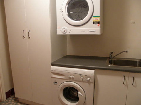 Adair Apartment - Travel Agents 6