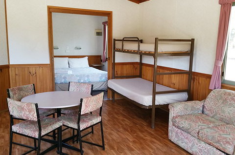 Halls Gap Gardens Caravan Park - Travel Agents 6