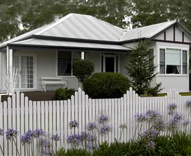Addlestone House Bed & Breakfast - Tourism Guide 1