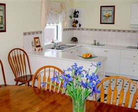 Addlestone House Bed & Breakfast - Tourism Guide 3