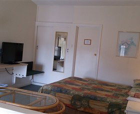 Abel Tasman Airport Motor Inn - Tourism Guide 1