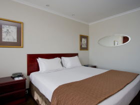 Fountainside Hotel - Travel Search 0