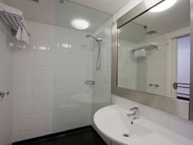 Fountainside Hotel - Travel Search 2