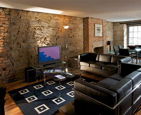 Sullivans Cove Apartments - Dockside Salamanca - Cruises Travel 0