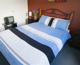 Transit Backpackers - Tourism Guide 0