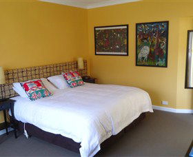 Ashdowns Of Dover Bed And Breakfast - Travel Agents 1