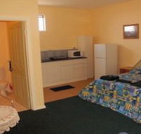 Penguin Holiday Apartments - Tourism Guide