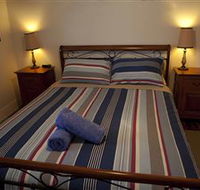 The Spotted Salmon Cottage - Travel Agents