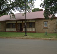 Christopher Hall's Colonial Accommodation - Tourism Guide