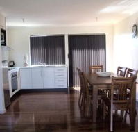 Glenaire Apartments - Tourism Guide