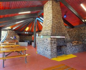 Discovery Holiday Parks Cradle Mountain Cosy Cabins - Cruises Travel 1