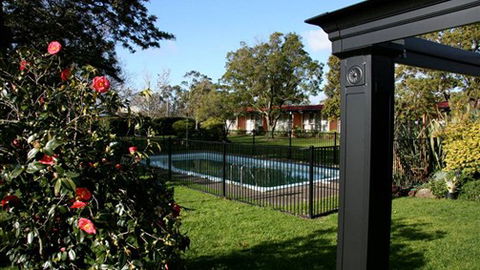 Captains Lodge International - Tourism Guide 0