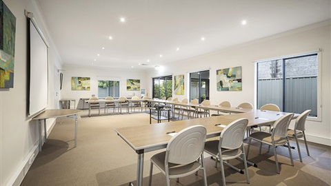Quest Sale Serviced Apartments - Tourism Guide 3