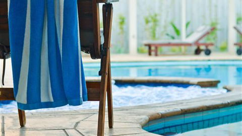 Whitesbeach Guesthouse - Tourism Guide 0