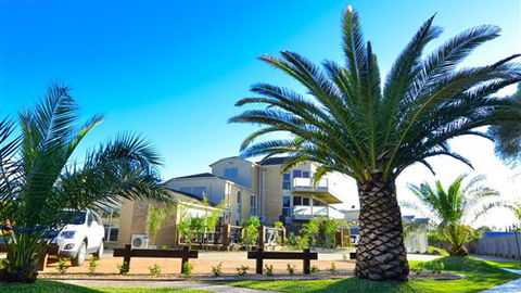 Whitesbeach Guesthouse - Tourism Guide 4