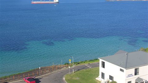 Clifftop Accommodation Portland Victoria - Tourism Guide 1