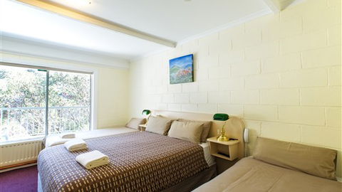 Falls Creek Hotel - Cruises Travel 4