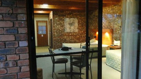 Cadell On The Murray Motel - Tourism Guide 2