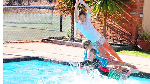 Cadell On The Murray Motel - Tourism Guide 8