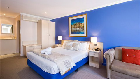 Sandridge Motel - Tourism Guide 1