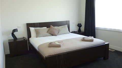 Otway Gate Motel - Tourism Guide 0