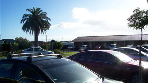 Geelong Golden Palms Motel - Tourism Guide 2