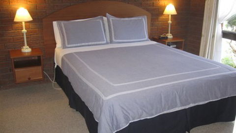 Paradise Court Villas - Tourism Guide 1