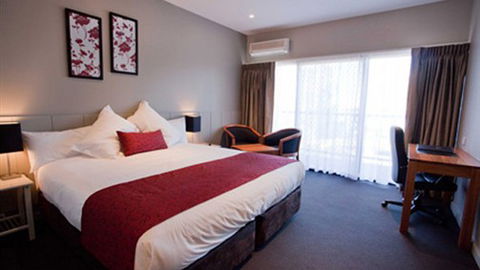 ClubMulwala Resort - Tourism Guide 1