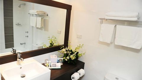 Mercure Hotel Geelong - Tourism Guide 0