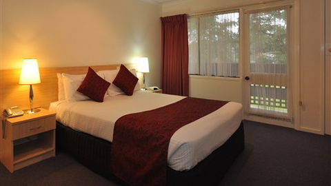 Edinburgh Motor Inn - Tourism Guide 3