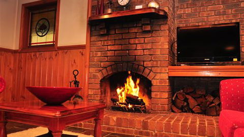 Apollo Bay Cottages - Tourism Guide 1