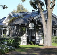 Holmwood Guest House - Tourism Guide