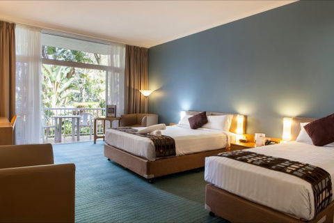 Absolute Beachfront Opal Cove Resort - Tourism Guide 3