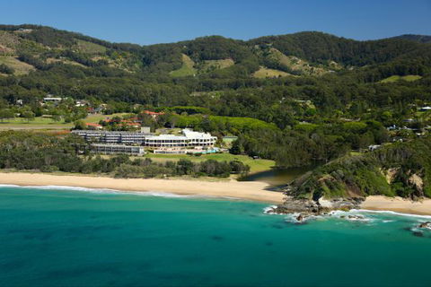 Absolute Beachfront Opal Cove Resort - Tourism Guide 5