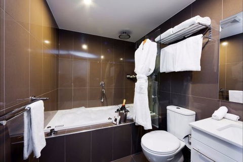 Aria Hotel Canberra - Tourism Guide 5