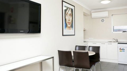 Forrest Hotel And Apartments - Tourism Guide 0
