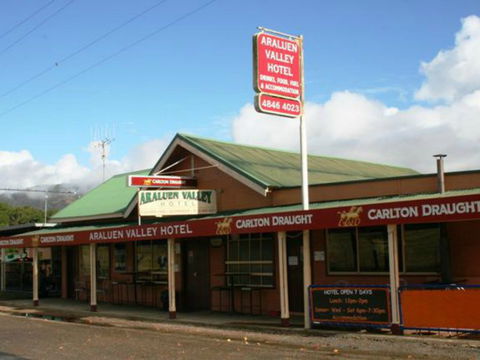 Araluen Hotel - Tourism Guide 0