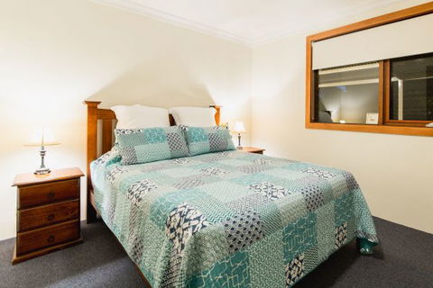 Alpine Edge Accommodation - Tourism Guide 1