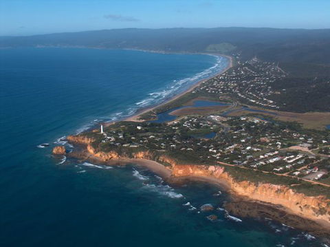 Aireys Overboard Seaside Cottage - Tourism Guide 6