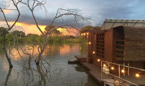 Bill's Boathouse - Tourism Guide 0