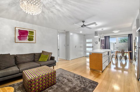 Limestone Coast Apartments - Travel Agents 2