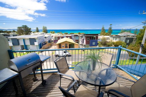 Lorne Ocean Sun Apartments - Tourism Guide 0