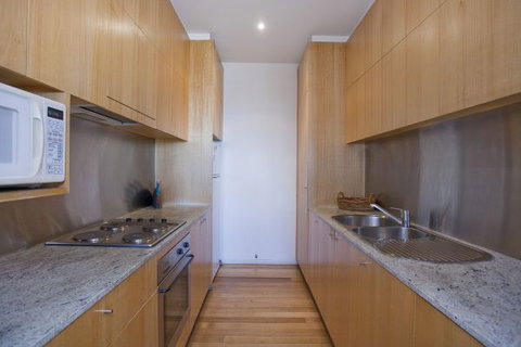 Phoenix Apartments - Tourism Guide 3