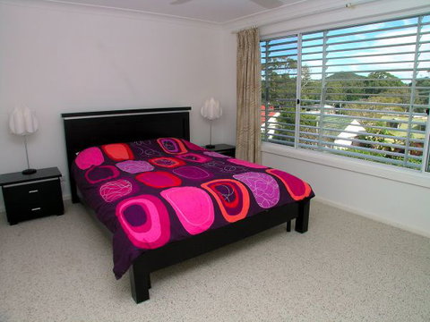 Shoal Bay Riggers - Travel Agents 5