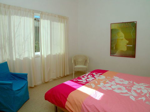 Shoal Bay Riggers - Travel Agents 7