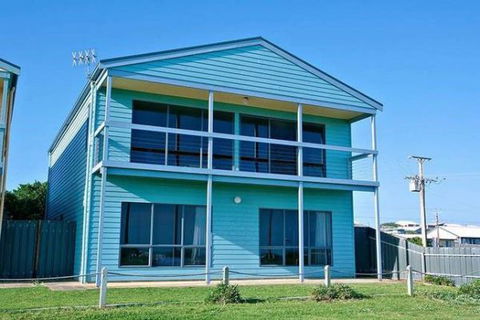 Unwind At Coast On Newell - Tourism Guide 15